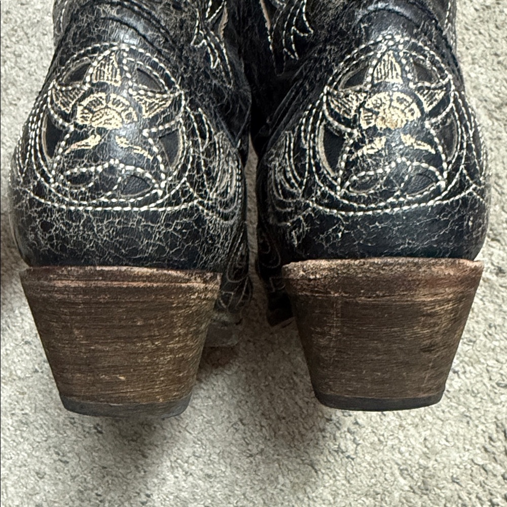 Embroidered Black Heeled Boots - image 6